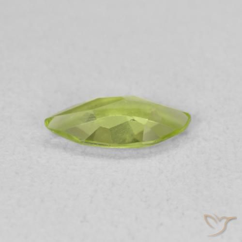 Peridoto Verde medio naturale da 0.49 ct, Taglio marquise, VVS-VS