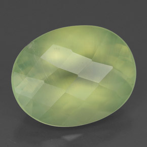 Prehnite naturale verde da 6,57 ct, trasparente, trasparente/traslucido