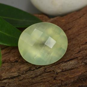 Prehnite naturale verde da 4,75 ct, taglio ovale, traslucido