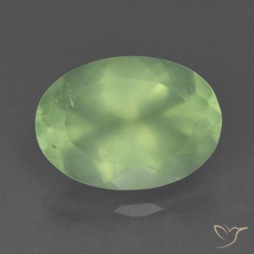 Prehnite Medium Green  naturale da 5.70 ct, Taglio ovale, Traslucido