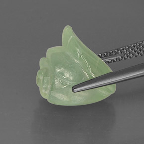 Prehnite naturale verde da 7,23 ct, forma fantasia, traslucido