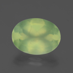 Prehnite naturale verde da 8,66 ct, taglio ovale, trasparente