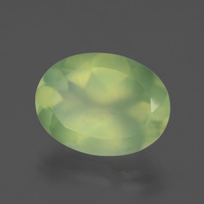 Prehnite naturale verde da 8,66 ct, taglio ovale, trasparente