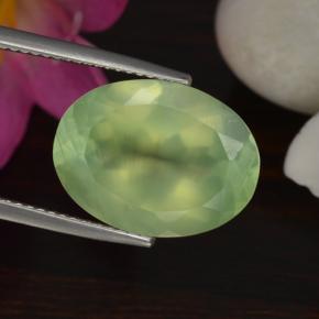 Prehnite naturale verde da 9,48 ct, taglio ovale, traslucido