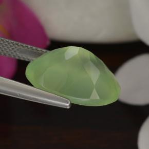 Prehnite naturale verde da 9,48 ct, taglio ovale, traslucido