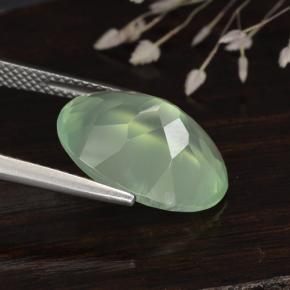 Prehnite naturale verde da 8,92 ct, taglio ovale, traslucido