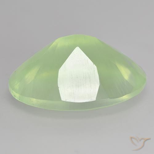 Prehnite naturale verde da 8,90 ct, taglio ovale, traslucido