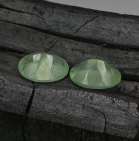 Prehnite naturale verde da 11,71 ct, taglio ovale, traslucido