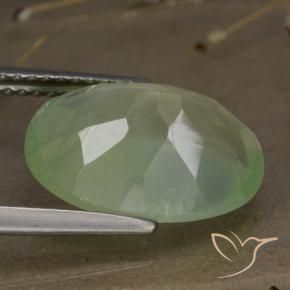 Prehnite Medium Green  naturale da 5.88 ct, Ovale, Trasparente/Traslucido