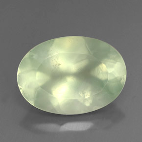 Prehnite naturale verde da 5,71 ct, taglio ovale, trasparente