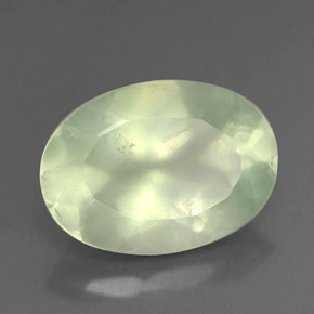 Prehnite naturale verde da 5,71 ct, taglio ovale, trasparente