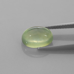Prehnite Verde naturale da 3.48 ct, Taglio ovale, Traslucido