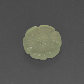 Prehnite naturale verde da 2,98 ct, forma fantasia, traslucido