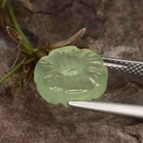 Prehnite naturale verde da 4,48 ct, taglio fiore, traslucido