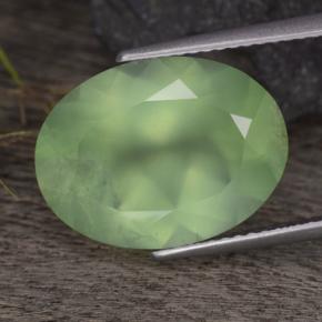 Prehnite naturale verde da 8,65 ct, taglio ovale, traslucido