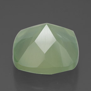 Prehnite naturale verde da 7,47 ct, taglio a cuscino, traslucido