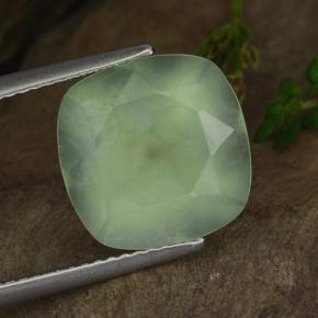 Prehnite naturale verde da 6,67 ct, taglio a cuscino, traslucido