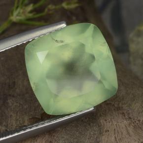 Prehnite naturale verde da 7,07 ct, taglio a cuscino, traslucido
