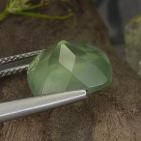 Prehnite naturale verde da 7,07 ct, taglio a cuscino, traslucido