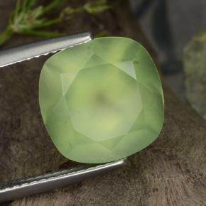 Prehnite naturale verde da 6,47 ct, taglio a cuscino, traslucido
