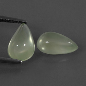Prehnite naturale verde da  ct, taglio a pera, trasparente