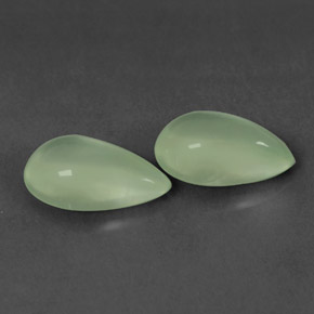 Prehnite naturale verde da  ct, taglio a pera, trasparente