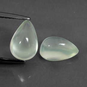 Prehnite naturale verde da  ct, taglio a pera, trasparente