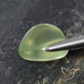 Prehnite Yellow Green  naturale da 2.52 ct, Forma a pera, Trasparente