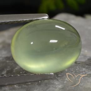 Prehnite naturale verde da 3,26 ct, taglio ovale, traslucido