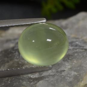 Prehnite Lime Green  naturale da 3.09 ct, Taglio ovale, Traslucido