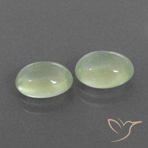 Gemme di Prehnite Pale Pear Green  naturale da 3.01 ct, Ovale, Trasparente/Traslucido