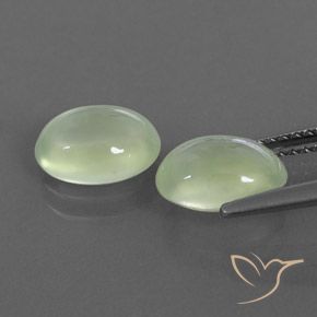 Gemme di Prehnite Pale Pear Green  naturale da 3.01 ct, Ovale, Trasparente/Traslucido