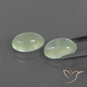 Gemme di Prehnite Pale Pear Green  naturale da 2.46 ct, Ovale, Trasparente/Traslucido