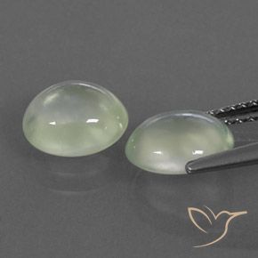 Gemme di Prehnite Pale Yellowish Green    naturale da 3.18 ct, Ovale, Trasparente/Traslucido