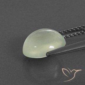 Prehnite Medium Green  naturale da 2.64 ct, Ovale, Trasparente/Traslucido