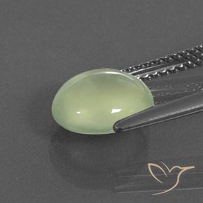 Prehnite Pale Pear Green  naturale da 2.40 ct, Ovale, Trasparente/Traslucido