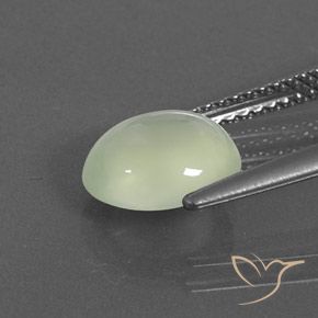 Prehnite Medium Green  naturale da 2.01 ct, Ovale, Trasparente