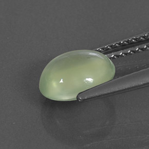 Prehnite naturale verde da 1,43 ct, taglio ovale, trasparente