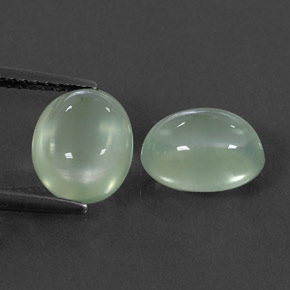 Prehnite naturale verde da 4,71 ct, taglio ovale, trasparente
