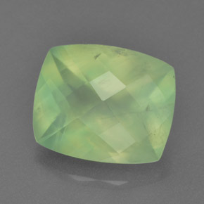 Prehnite naturale verde da 5,31 ct, taglio a cuscino, traslucido