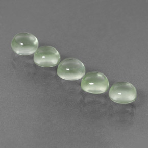 Prehnite naturale verde da  ct, taglio rotondo, trasparente