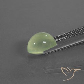 Prehnite Verde medio naturale da 3.07 ct, Ovale, Trasparente