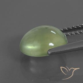 Prehnite Verde lime naturale da 2.43 ct, Ovale, Trasparente