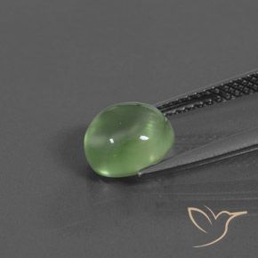 Prehnite Verde giallastro naturale da 2.06 ct, Ovale, Trasparente