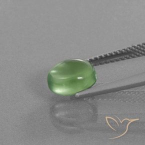 Prehnite Verde medio naturale da 1.83 ct, Ovale, Trasparente
