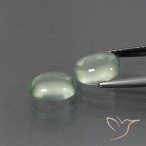 Gemme di Prehnite Verde caldo naturale da 3.27 ct, Ovale, Trasparente