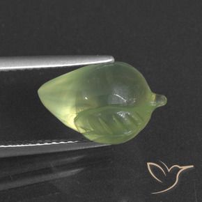 Prehnite Verde medio naturale da 6.02 ct, Taglio a fantasia, Traslucido