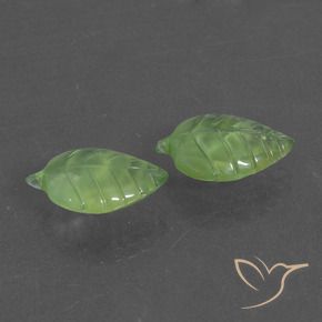 Gemme di Prehnite Verde medio naturale da 11.03 ct, Taglio a fantasia, Traslucido