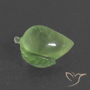 Prehnite Verde medio naturale da 8.73 ct, Taglio a fantasia, Traslucido