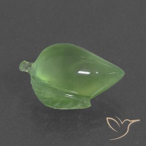 Prehnite naturale verde da 9,18 ct, forma fantasia, traslucido